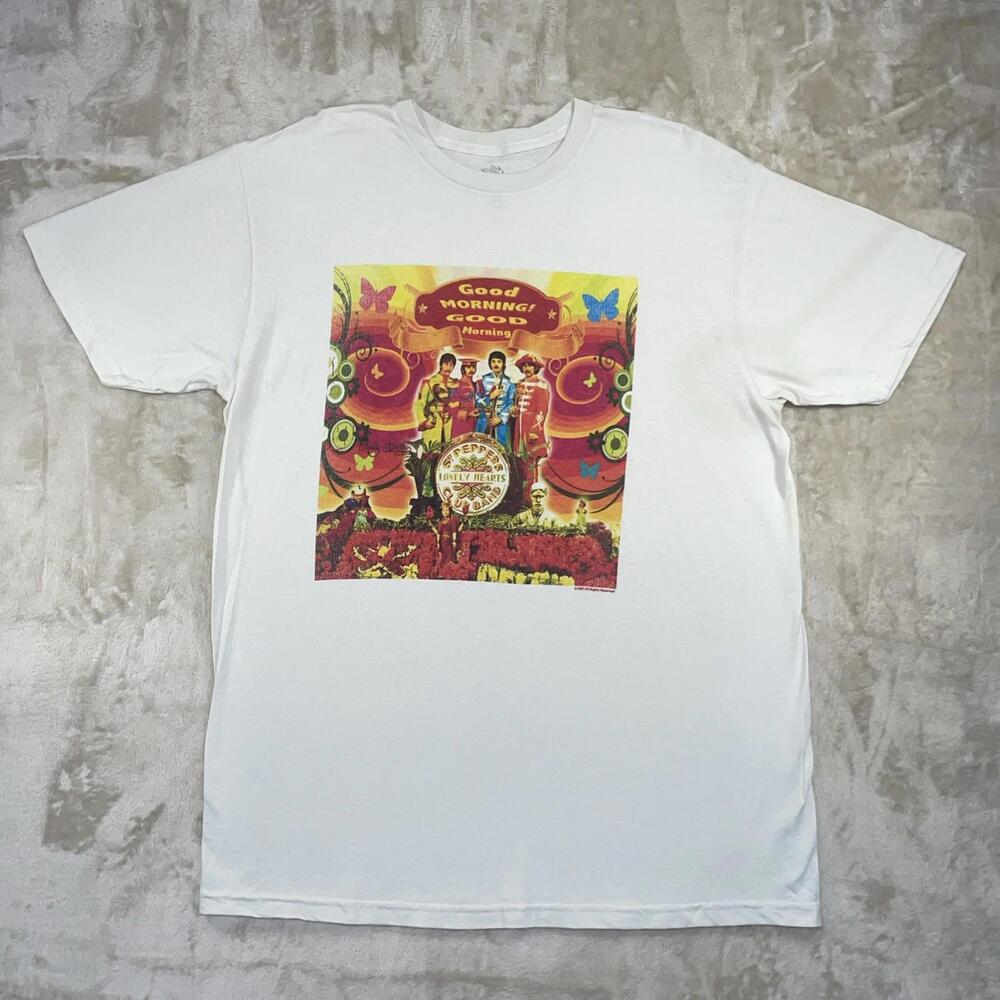Radio Days The Beatles S’ Peppers Lonely Hearts Men’s White Sz XL T-Shirt NWOT
